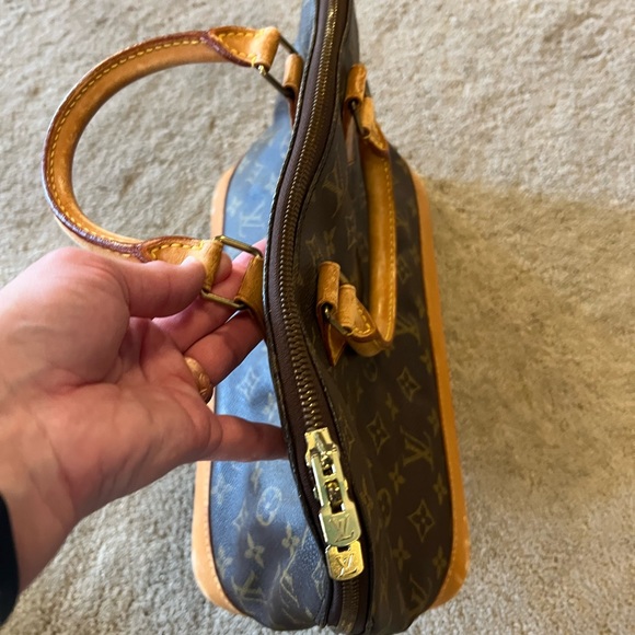 Louis Vuitton Vintage Monogram Alma PM Top Handle Bag from 1993! - Picture 13 of 13